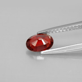 Spinelle  naturelle coupe ovale, 0,67 ct, SI