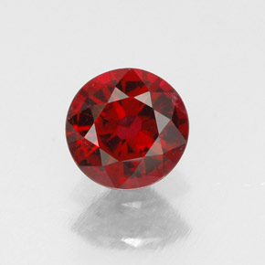 Spinelle rouge naturelle coupe roude, 0,68 ct, VS
