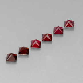 Achetez naturel ct rouge spinelle gems, carré, en provenance myanmar (birmanie) chez gemselect. en stock, livraison internationale!