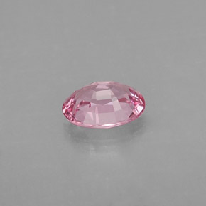 Spinelle rose naturelle coupe ovale, 0,67 ct, VVS-VS