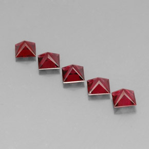 Achetez naturel ct rouge spinelle gems, carré, en provenance myanmar (birmanie) chez gemselect. en stock, livraison internationale!