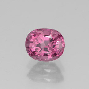 Spinelle rose naturelle coupe ovale, 0,95 ct, VVS-VS