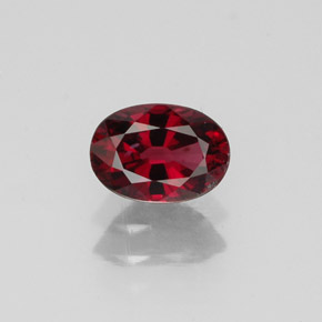 Spinelle rouge naturelle coupe ovale, 0,80 ct, VS