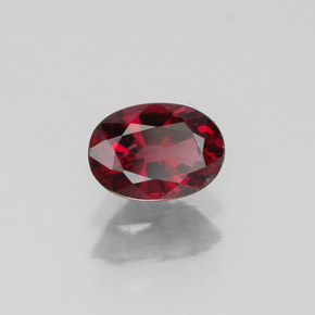Spinelle rouge naturelle coupe ovale, 0,80 ct, VS