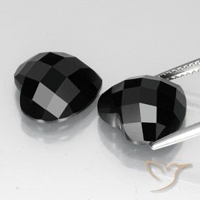 Shop natural 13.46ct Noire Spinelle gems, Cœur, from Thaïlande at GemSelect. In stock, global shipping!