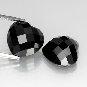 Achetez naturel 14,26ct noir spinelle gems, forme de coeur, en provenance thaïlande chez gemselect. en stock, livraison internationale!