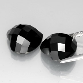 Achetez naturel 14,26ct noir spinelle gems, forme de coeur, en provenance thaïlande chez gemselect. en stock, livraison internationale!