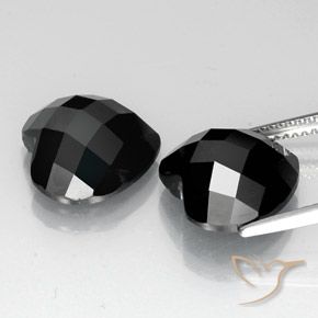 Shop natural 13.48ct Noire Spinelle gems, Cœur, from Thaïlande at GemSelect. In stock, global shipping!