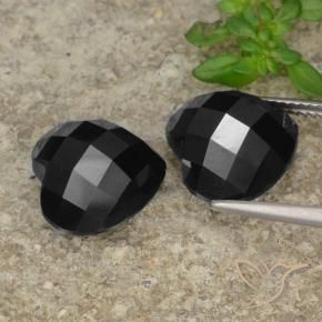 Shop natural 14.00ct Noire Spinelle gems, Cœur, from Thaïlande at GemSelect. In stock, global shipping!