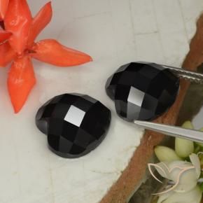 Shop natural 14.66ct Noire Spinelle gems, Cœur, from Thaïlande at GemSelect. In stock, global shipping!