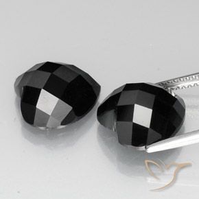 Shop natural 13.56ct Noire Spinelle gems, Cœur, from Thaïlande at GemSelect. In stock, global shipping!
