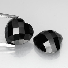 Achetez naturel ct noir spinelle gems, forme de coeur, en provenance thaïlande chez gemselect. en stock, livraison internationale!