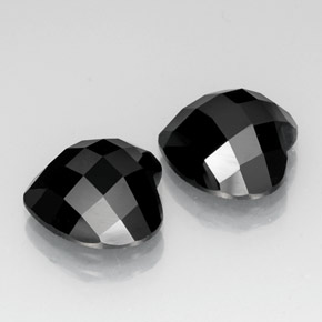 Achetez naturel ct noir spinelle gems, forme de coeur, en provenance thaïlande chez gemselect. en stock, livraison internationale!