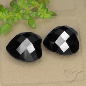 Shop natural 13.85ct Noire Spinelle gems, Cœur, from Thaïlande at GemSelect. In stock, global shipping!