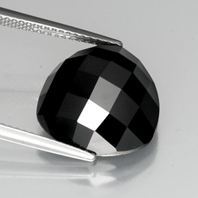 Spinelle noir naturelle trillion, 10,85 ct, opaque