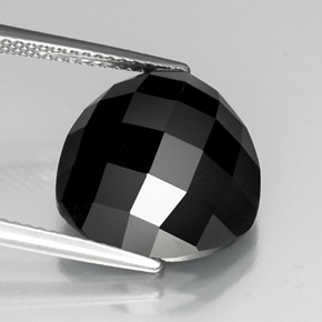 Spinelle noir naturelle trillion, 11,40 ct, opaque