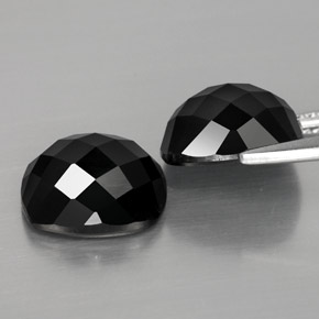 Achetez naturel ct noir spinelle gems, coupe coussin, en provenance thaïlande chez gemselect. en stock, livraison internationale!