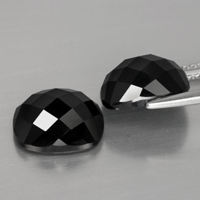 Achetez naturel ct noir spinelle gems, coupe coussin, en provenance thaïlande chez gemselect. en stock, livraison internationale!
