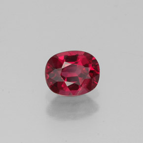 Spinelle rouge naturelle coupe ovale, 0,56 ct, VS-SI
