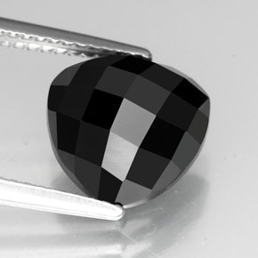 Spinelle noir naturelle trillion, 3,89 ct, opaque