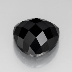 Spinelle noir naturelle trillion, 3,89 ct, opaque
