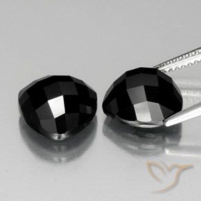Shop natural 8.92ct Noire Spinelle gems, Trillion, from Thaïlande at GemSelect. In stock, global shipping!