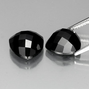 Achetez naturel 8,73ct noir spinelle gems, trillion, en provenance thaïlande chez gemselect. en stock, livraison internationale!