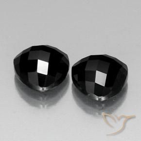 Shop natural 9.42ct Noire Spinelle gems, Trillion, from Thaïlande at GemSelect. In stock, global shipping!