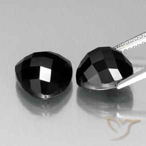Shop natural 9.42ct Noire Spinelle gems, Trillion, from Thaïlande at GemSelect. In stock, global shipping!