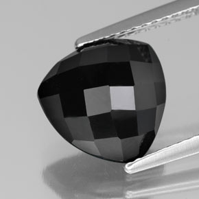 Spinelle noir naturelle trillion, 4,21 ct, opaque