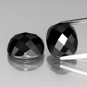 Achetez naturel 13,83ct noir spinelle gems, coupe coussin, en provenance thaïlande chez gemselect. en stock, livraison internationale!
