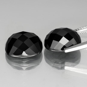 Achetez naturel 13,83ct noir spinelle gems, coupe coussin, en provenance thaïlande chez gemselect. en stock, livraison internationale!