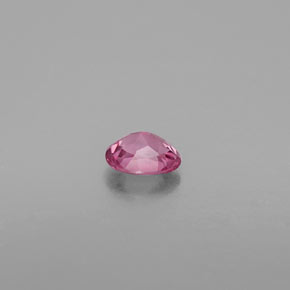 Spinelle rose naturelle coupe ovale, 0,64 ct, VVS