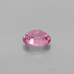 Spinelle rose naturelle coupe ovale, 0,84 ct, VS-SI