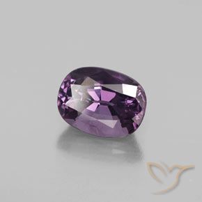 Spinelle Pourpre moyen naturelle ovale, 1.43 ct, VS-SI