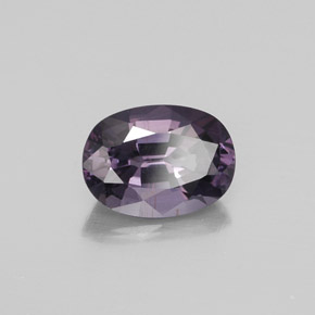 Spinelle Pourpre moyen naturelle Coupe ovale, 1.41 ct, VS-SI