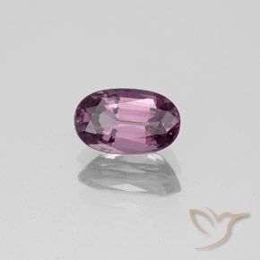 Spinelle Ton rouge framboise naturelle ovale, 1.20 ct, VVS-VS