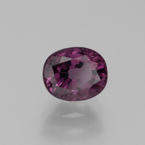 Spinelle pourpre naturelle coupe ovale, 1,19 ct, VVS