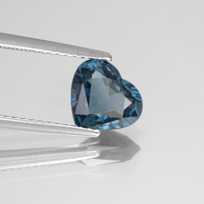 Spinelle bleue naturelle forme de coeur, 1,52 ct, VS