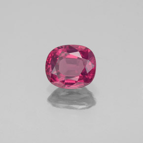 Spinelle rouge naturelle coupe ovale, 1,15 ct, VS