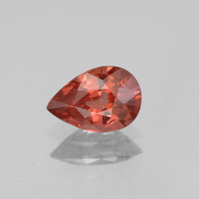 Spinelle rouge naturelle en forme de poire, 0,98 ct, VS