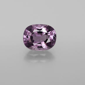 Spinelle pourpre naturelle coupe ovale, 1,65 ct, VS