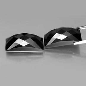 Achetez naturel 25,25ct noir spinelle gems, baguette, en provenance thaïlande chez gemselect. en stock, livraison internationale!