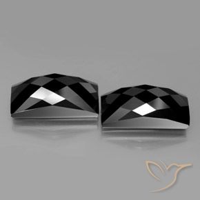 Shop natural 25.72ct Noir avec reflets dorés Spinelle gems, Baquette, from Thaïlande at GemSelect. In stock, global shipping!