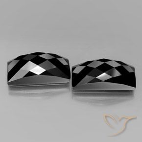 Shop natural 25.51ct Noir avec reflets dorés Spinelle gems, Baquette, from Thaïlande at GemSelect. In stock, global shipping!
