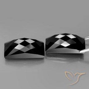Shop natural 25.34ct Noir avec reflets dorés Spinelle gems, Baquette, from Thaïlande at GemSelect. In stock, global shipping!