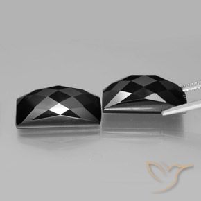 Shop natural 25.16ct Noire Spinelle gems, Baquette, from Thaïlande at GemSelect. In stock, global shipping!