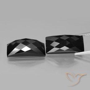 Shop natural 25.34ct Noire Spinelle gems, Baquette, from Thaïlande at GemSelect. In stock, global shipping!