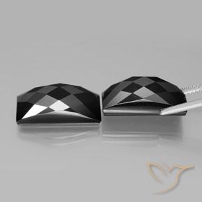 Shop natural 25.08ct Noire Spinelle gems, Baquette, from Thaïlande at GemSelect. In stock, global shipping!