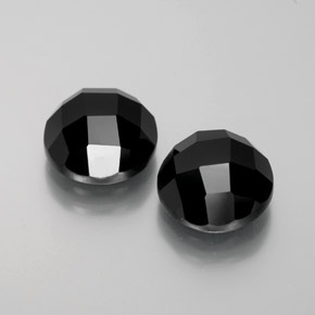 Achetez naturel 7,78ct noir spinelle gems, coupe roude, en provenance thaïlande chez gemselect. en stock, livraison internationale!